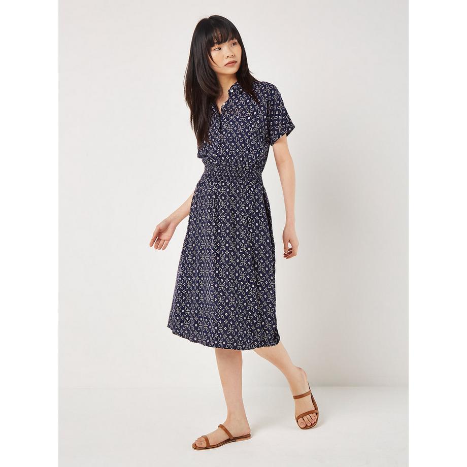 Robe mi-longue chemise à motifs batik