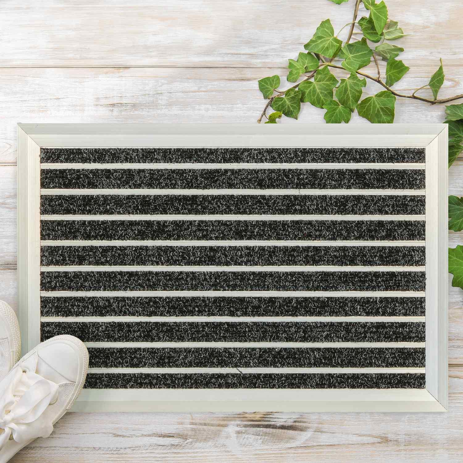 Northix Fußmatte in Aluminium  