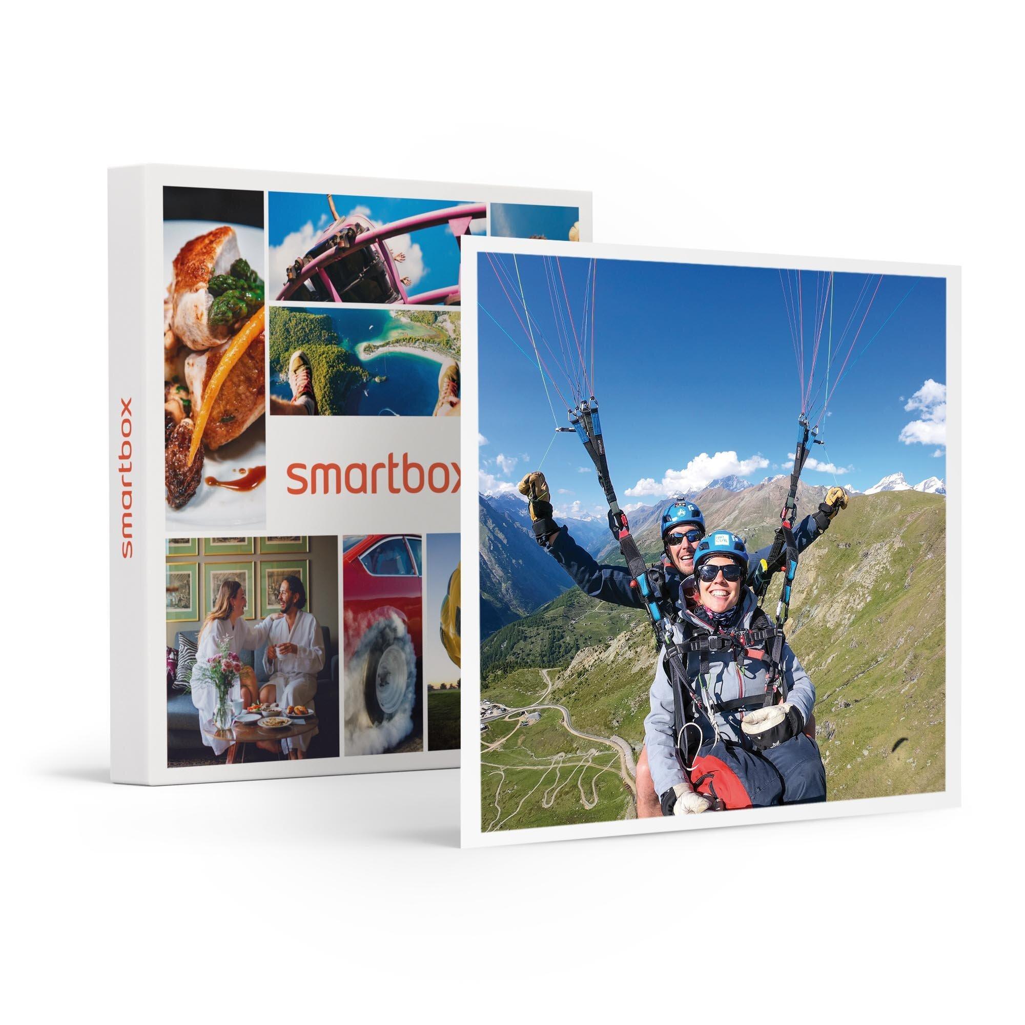 Image of Atmosphärischer Tandem-paragliding-flug Im Kanton Wallis - Geschenkbox Unisex