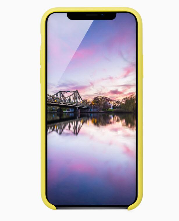 JTBerlin  iPhone 12 / 12 Pro - Custodia in silicone JT Berlin Steglitz giallo 