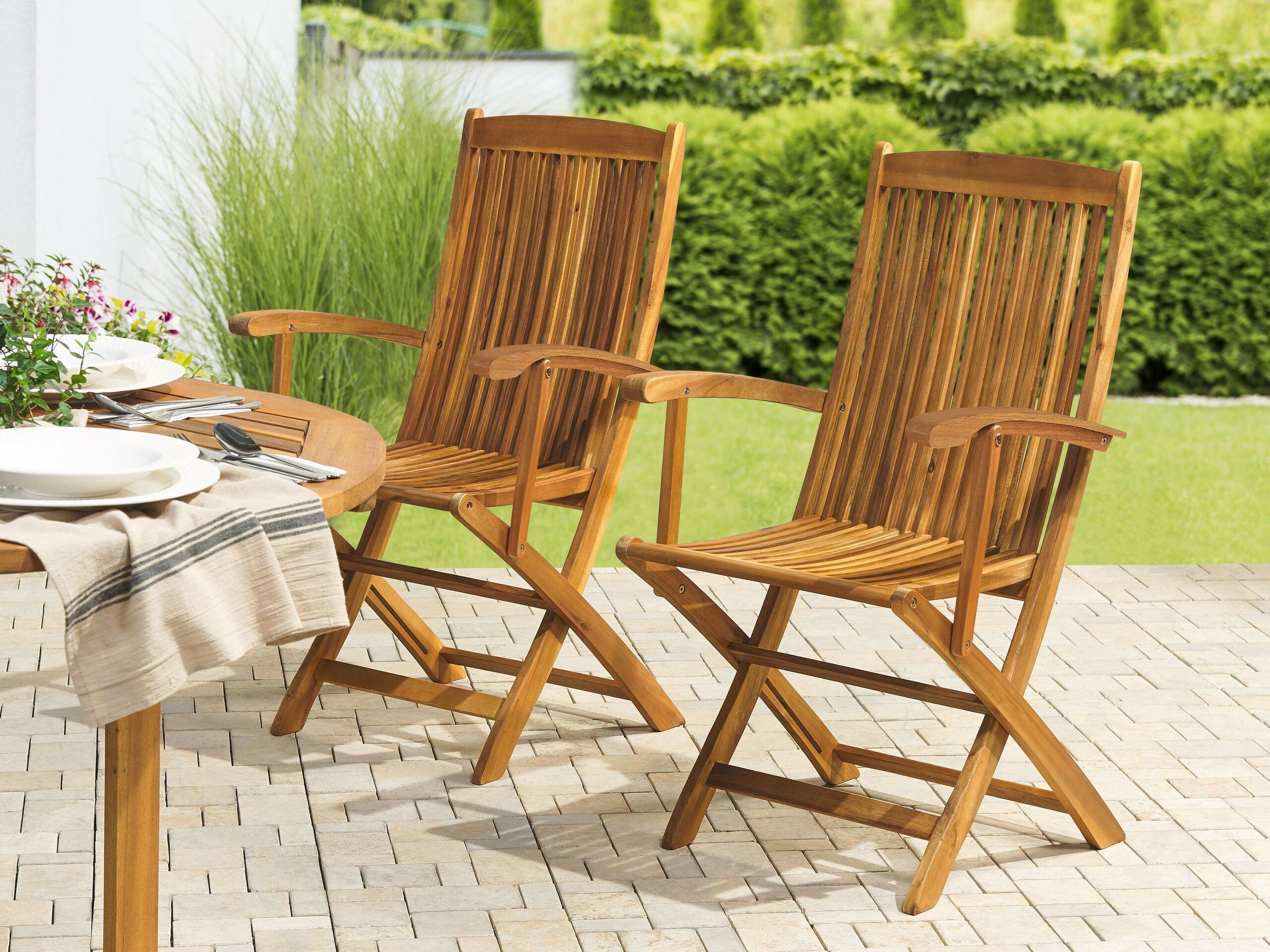 Beliani Lot de 2 chaises en Acacia Traditionnel MAUI  