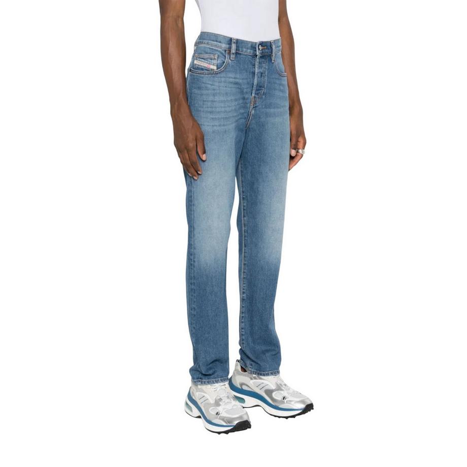 DIESEL DViker Jeans Tapered Fit  