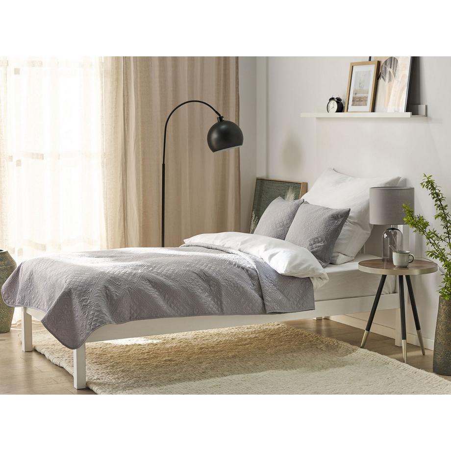 Beliani ALAMUT Couvre-lits avec coussins en Polyester  