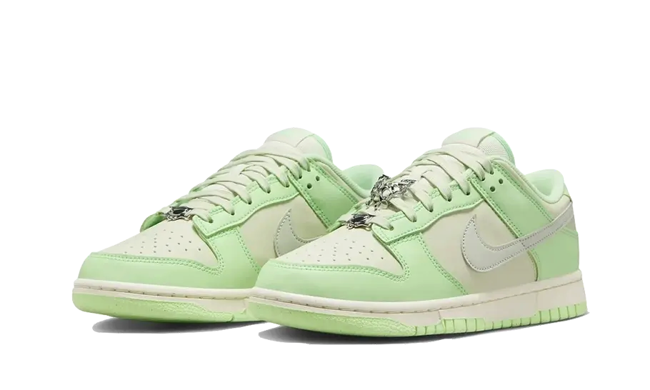 NIKE  Dunk Low SE Next Nature Sea Glass 