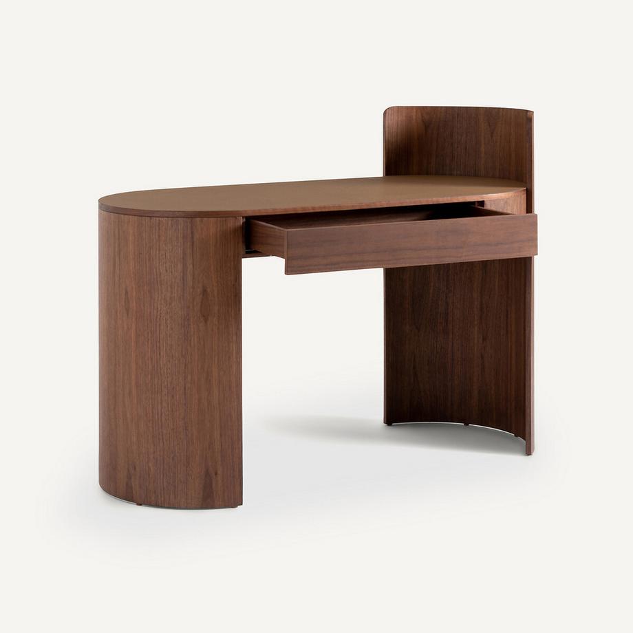 AM.PM Schreibtisch aus Walnussfurnier und Leder  
