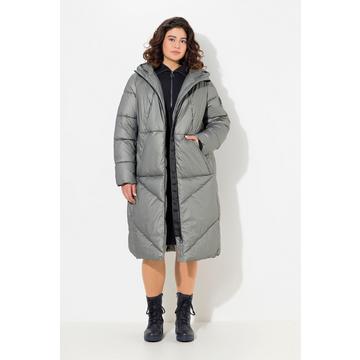 Cappotto trapuntato dal taglio svasato con cappuccio, cordino e paravento