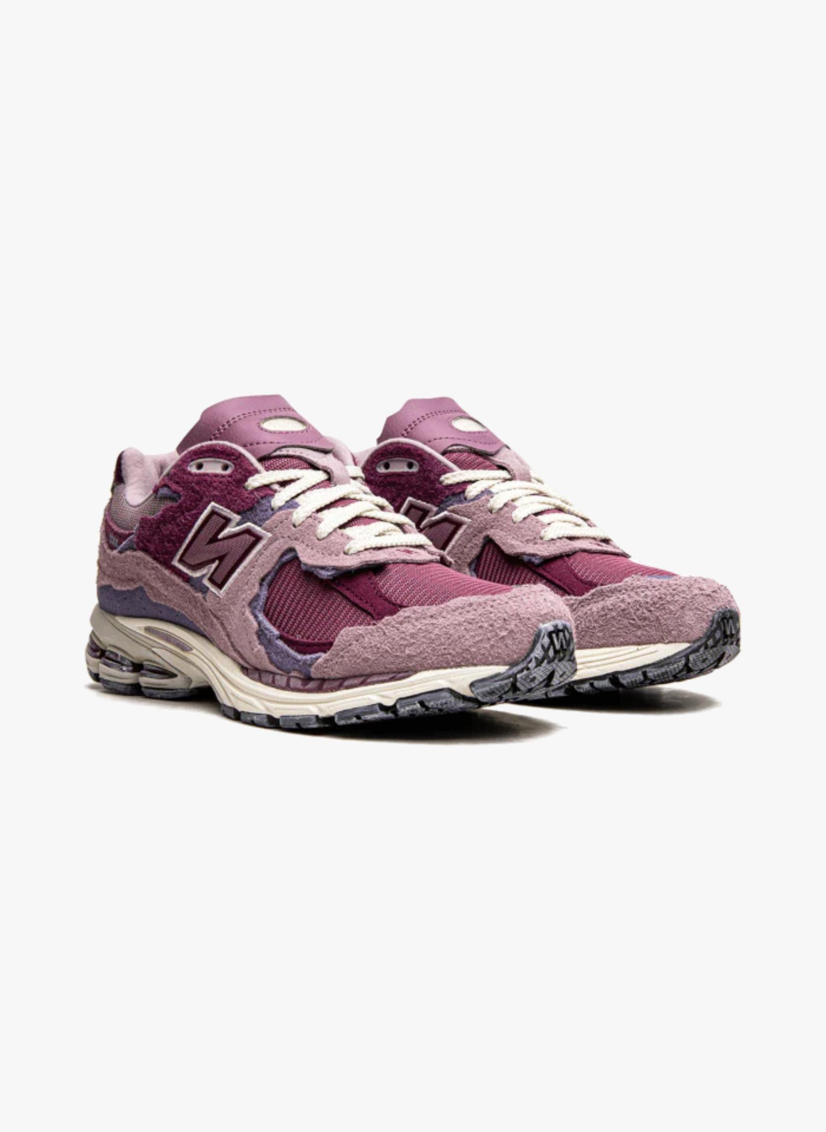 new balance  2002R Protection Pack 