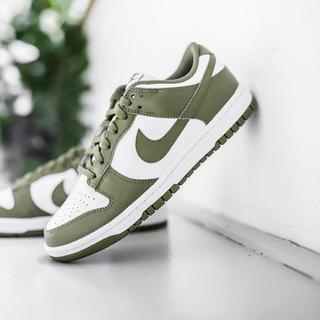 NIKE  Dunk Low - Medium Olive 