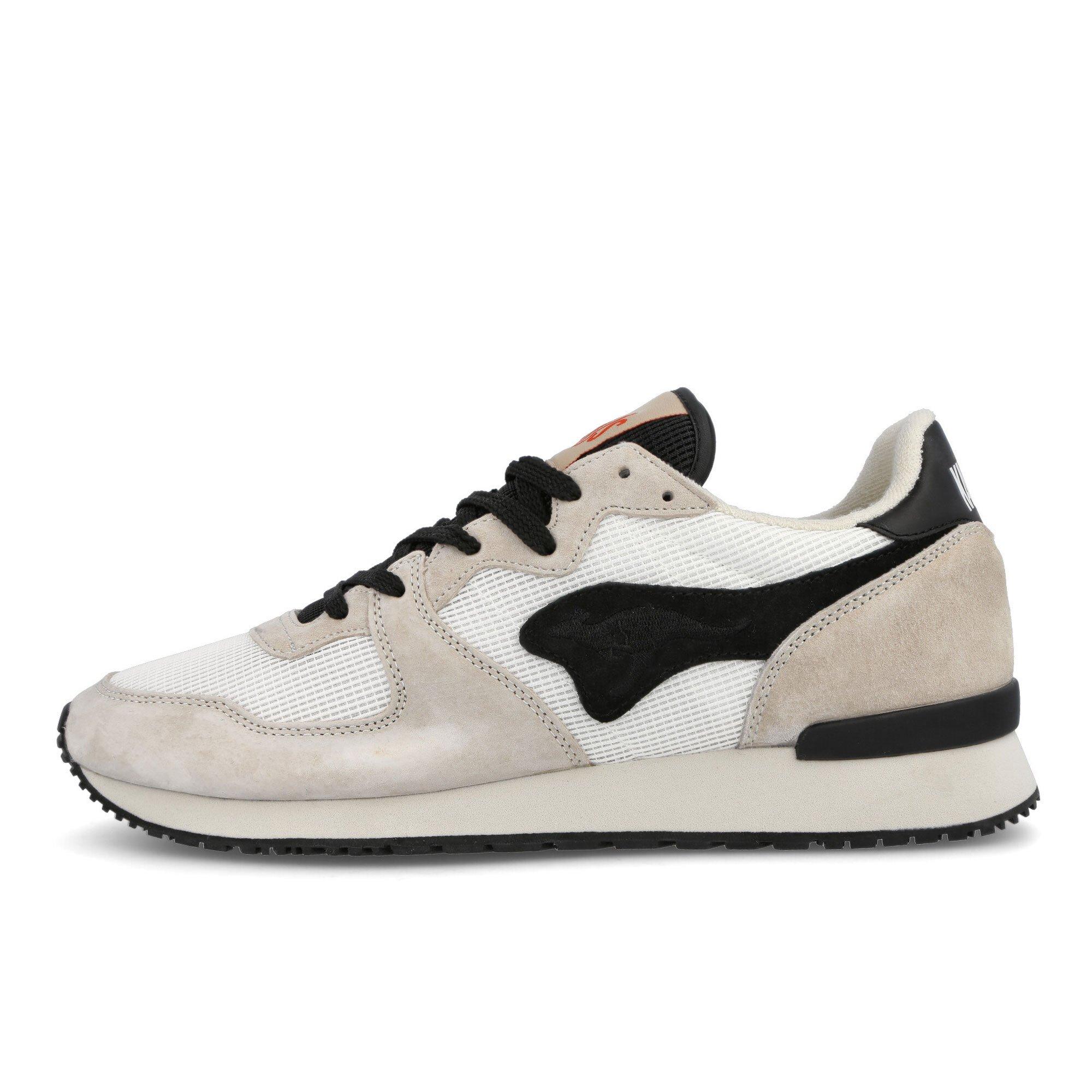 KangaROOS  baskets aussie - yin & yang 