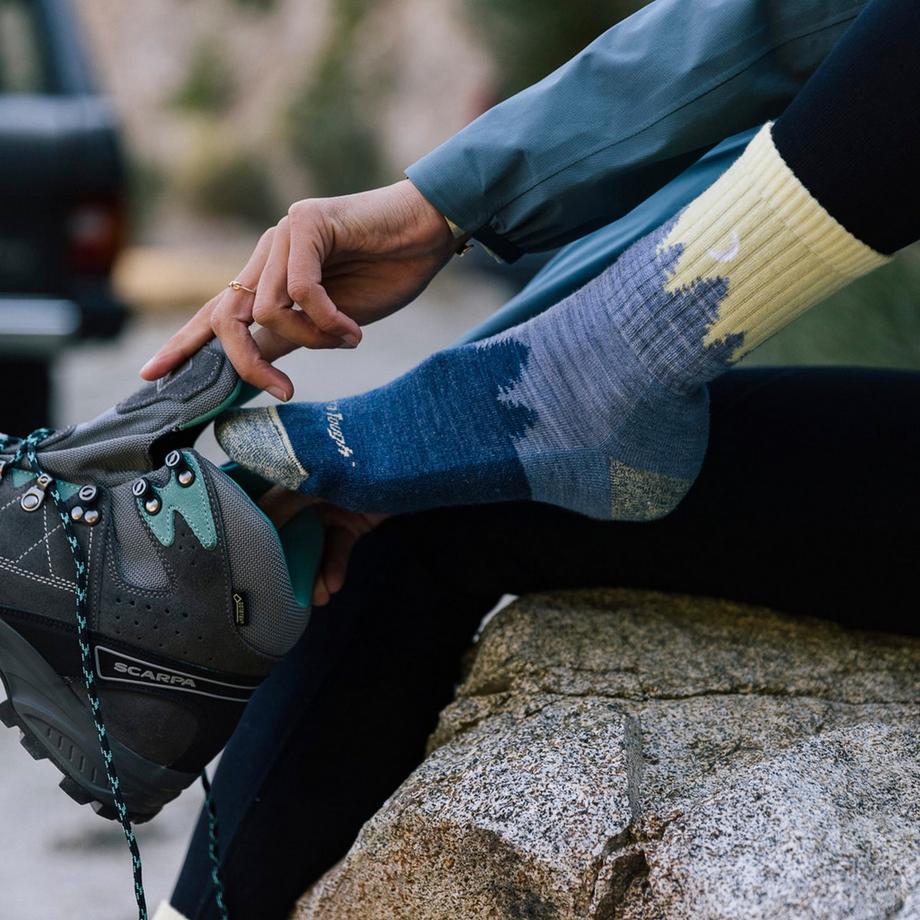 Darn Tough Vermont  Calze Donna Micro Crew Trekking in Lana Merino Peso Medio 