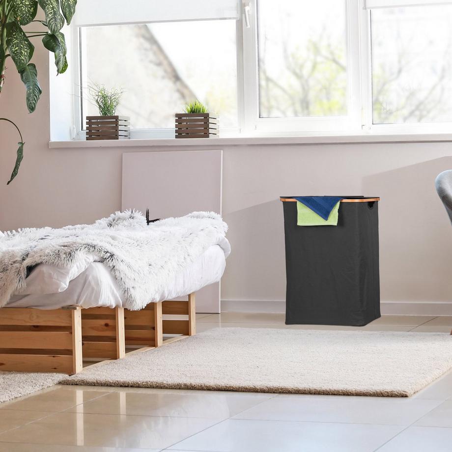 B2X Cesto portabiancheria con coperchio 105 l  