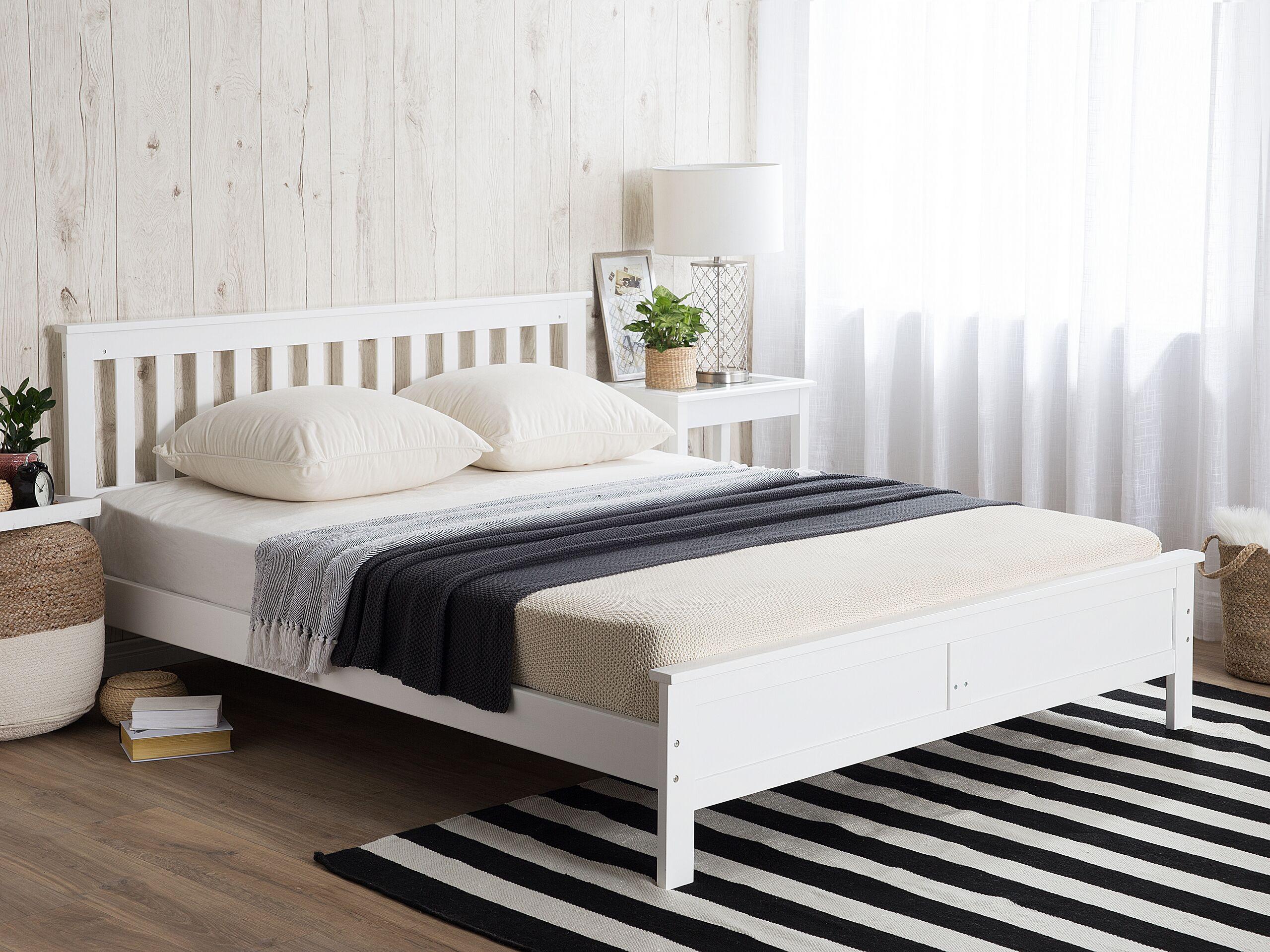 Beliani Letto en Legno di pino Scandinavo MAYENNE  