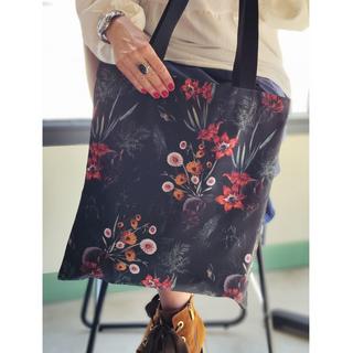 Only-bags.store Ästhetische Tragetasche mit Reissverschluss Bedruckter Jutebeutel  