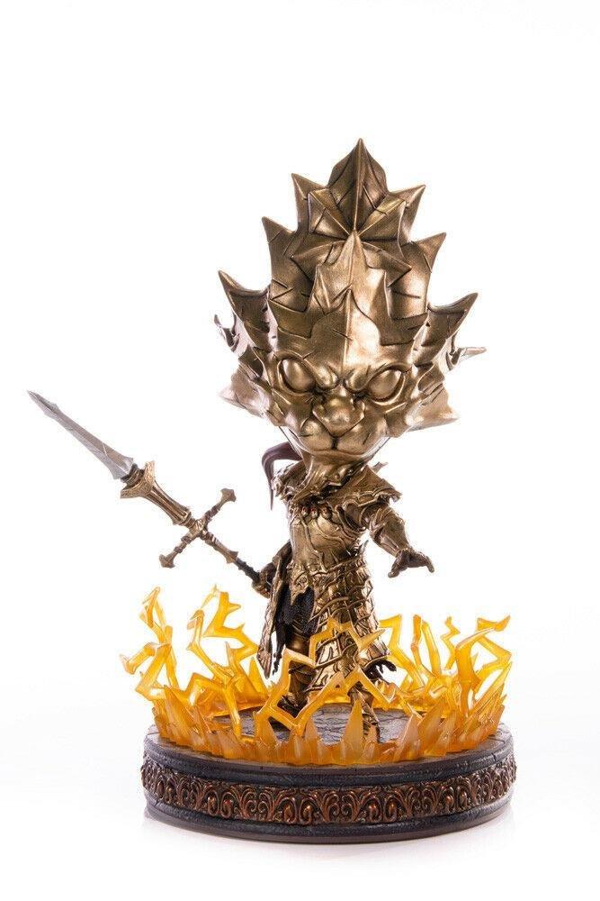 Image of First 4 Figures Figur: Dark Souls - Dragon Slayer Ornstein SD