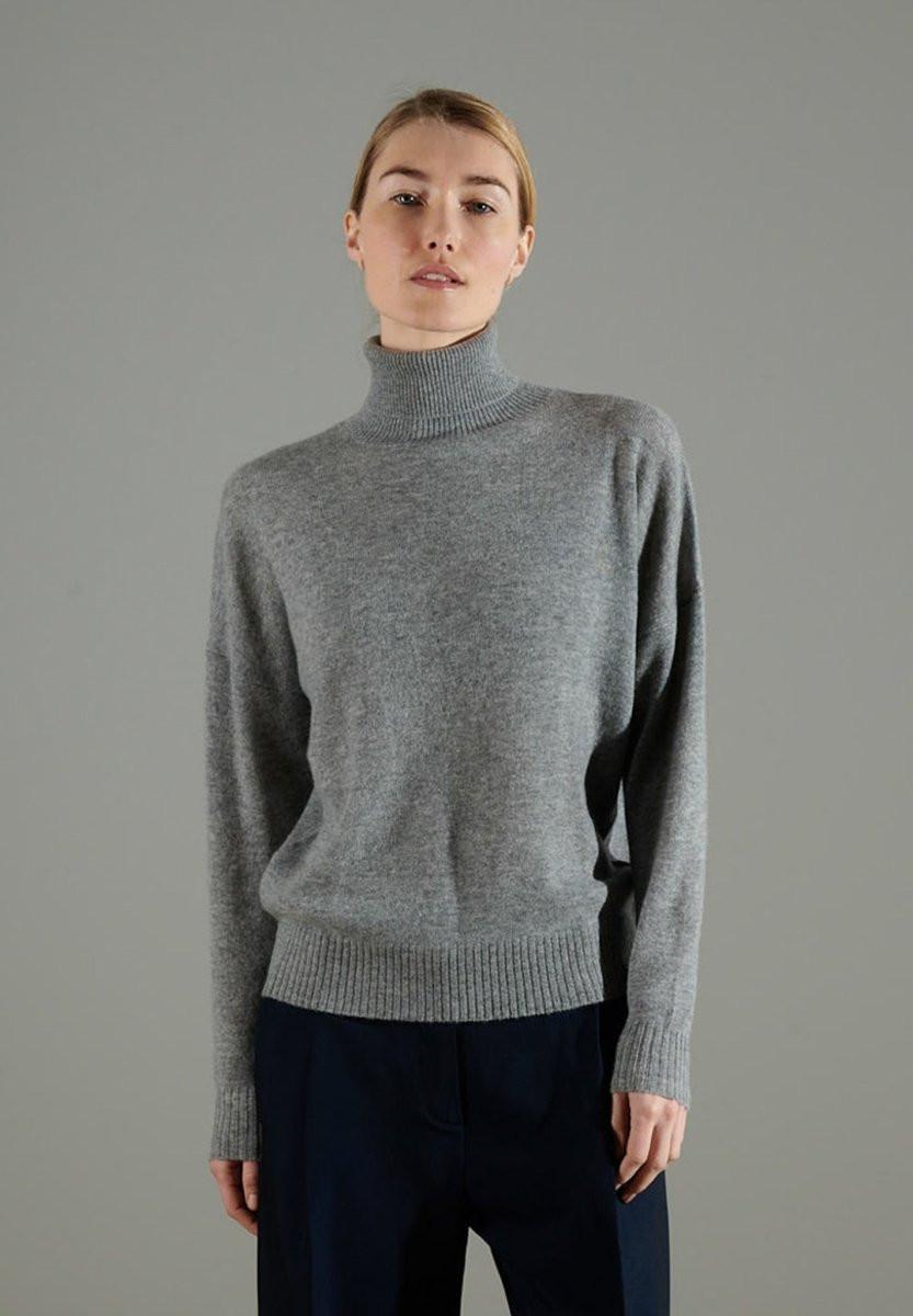 Studio Cashmere8  NAMI 7 Maglia dolcevita oversize - 100% cashmere 