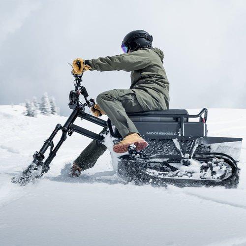Image of E-mobility Snow In Engelberg, Schneetöff Und Moonbike Fahren (für 1 Person) Unisex