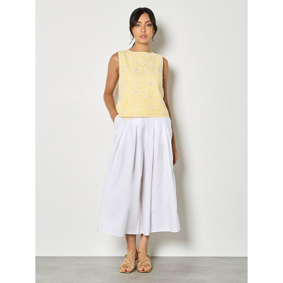 APRICOT Top broderie dentelle florale  