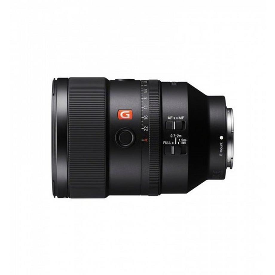SONY  FE 135mm F1.8 GM 