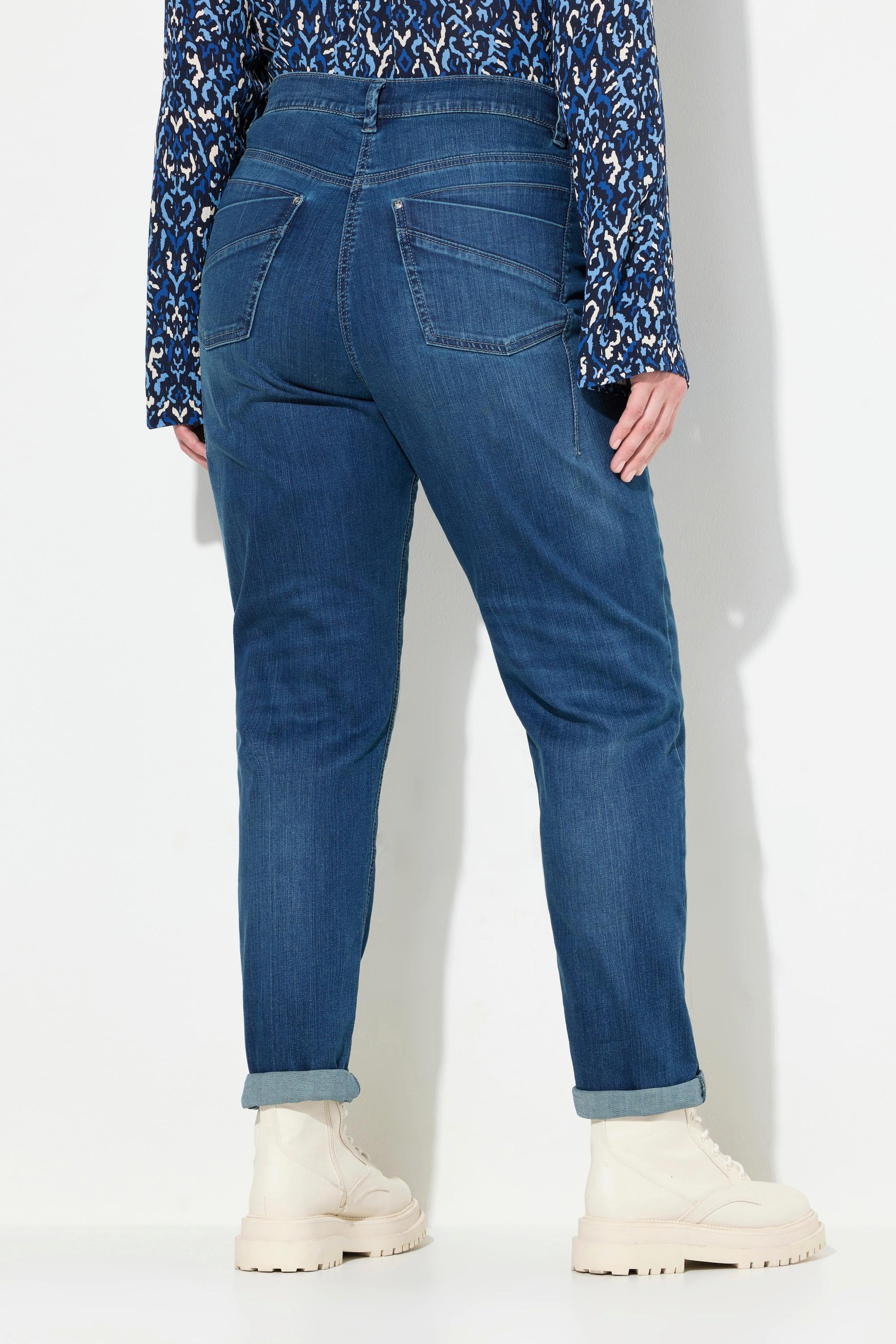 Ulla Popken  Mom jeans con taglio della gamba ampio, rivetti e cintura comoda 