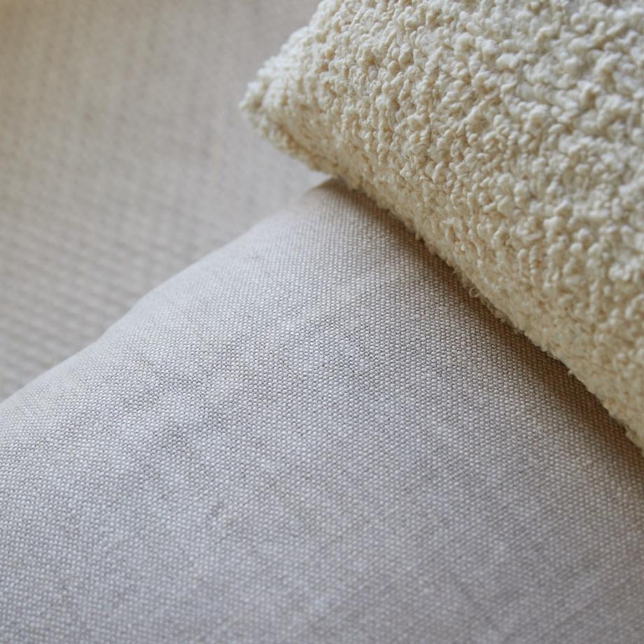 Tikamoon Canapé en chêne massif et tissu Linen, 2 places Woodnest  