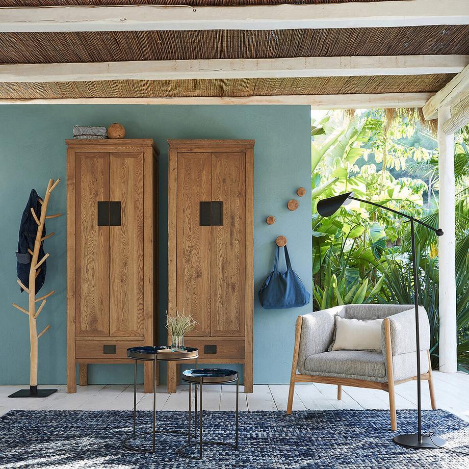 AM.PM Chinesischer Schrank aus massiver Eiche und Furnier  