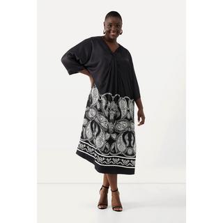 Ulla Popken  Robe maxi à imprimé cachemire, décolleté en V et manches 3/4 chauve-souris 