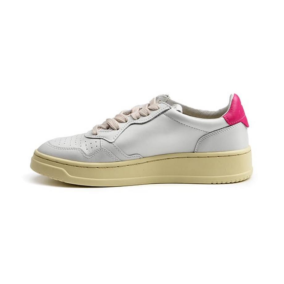 Autry Medalist Low Top Sneakers  