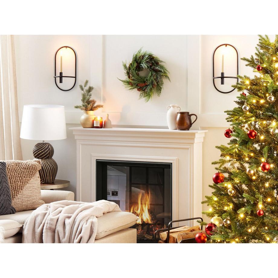 Beliani Weihnachtskranz aus Kunststoff Klassisch ASTURIA  