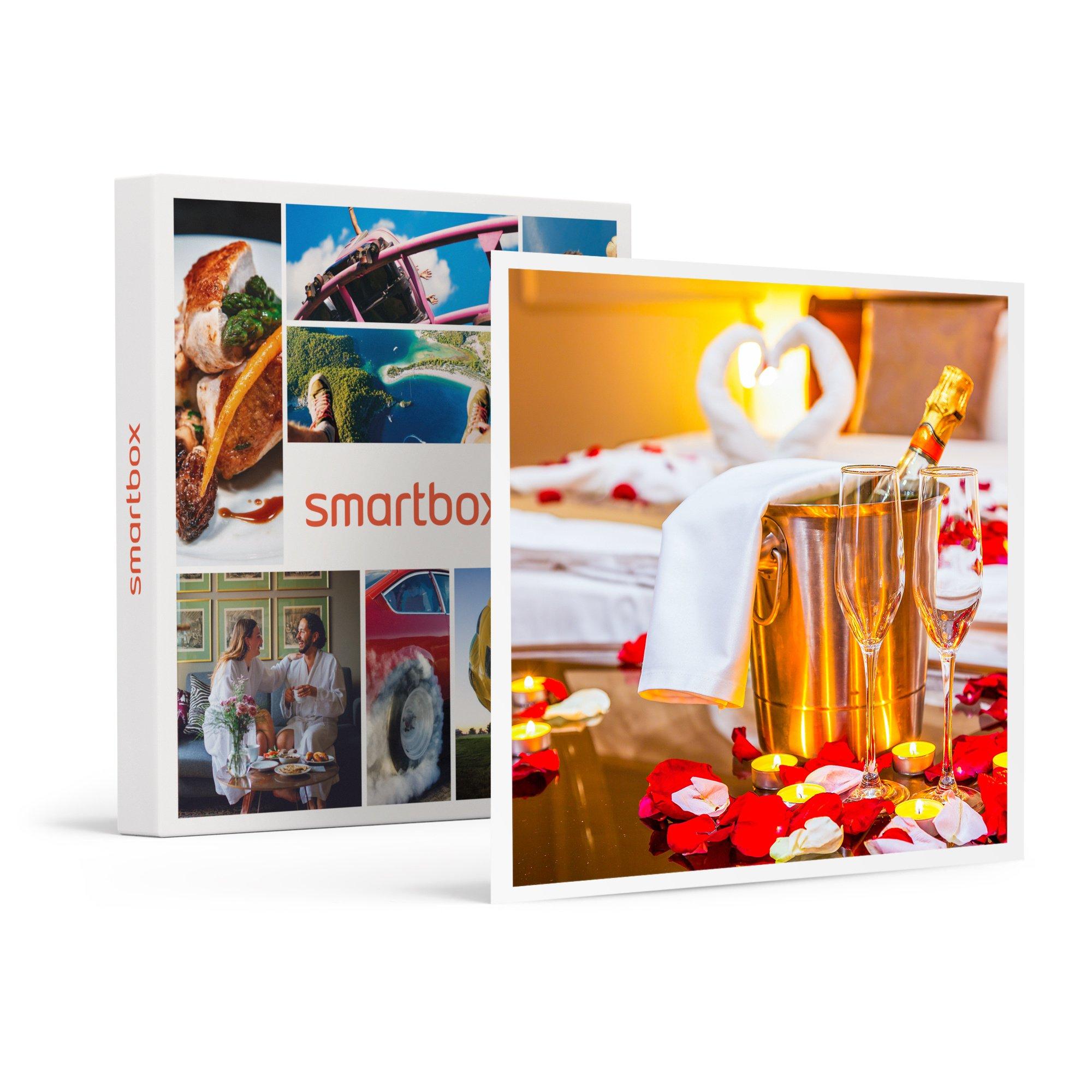 Smartbox  Séjour romantique de 2 nuits en hôtel 5* à Paris - Coffret Cadeau 