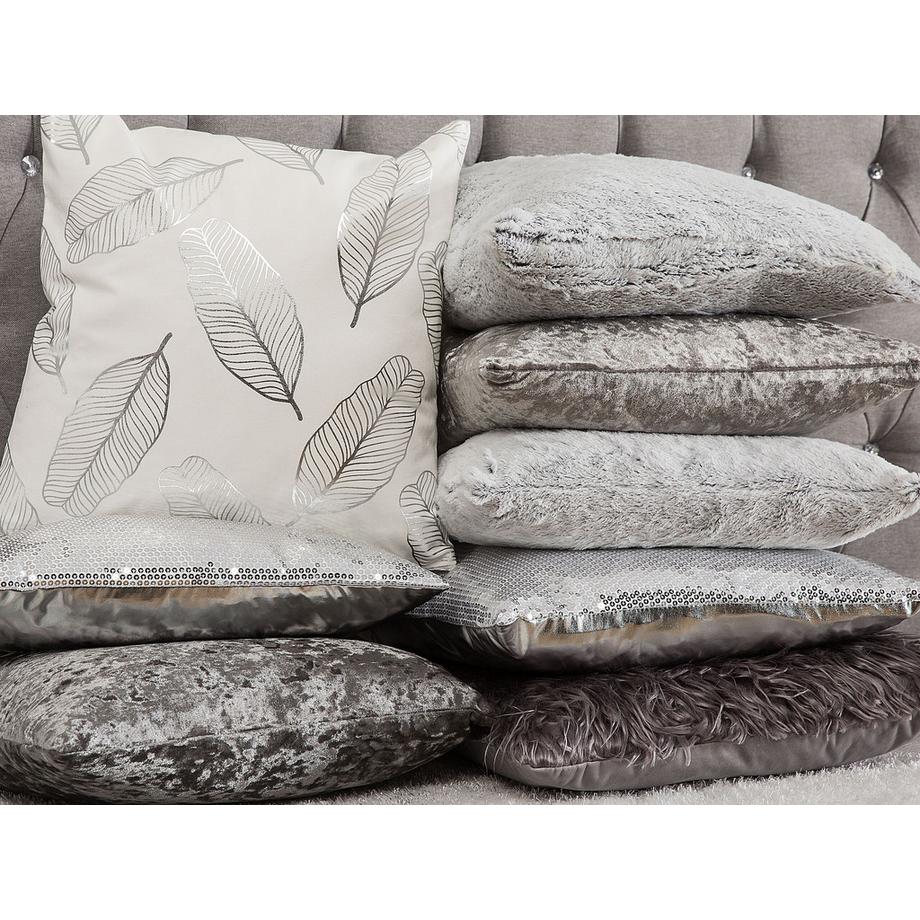 Beliani Lot de 2 coussins décoratifs en Fourrure synthétique  CLEMATIS  