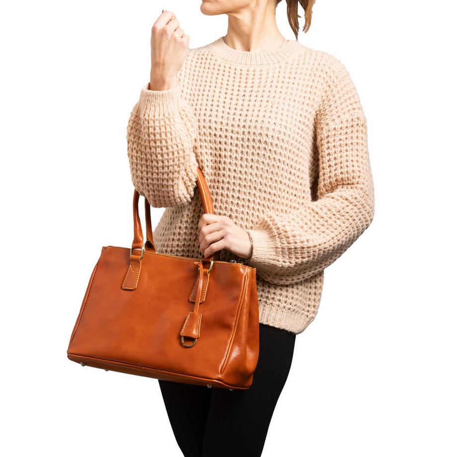 Gave Lux Borsa a tracolla  