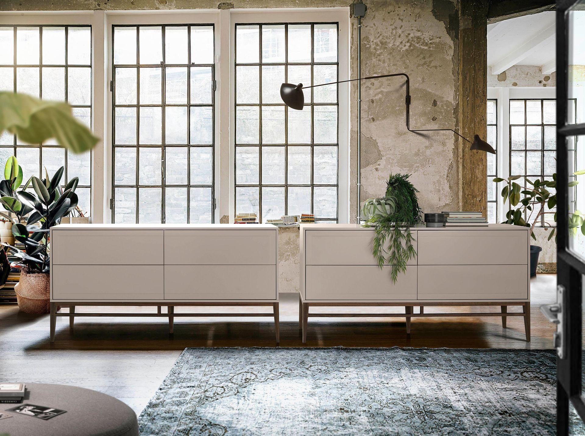 ANGEL CERDA Anrichte in Beige und Nussbaumholz  