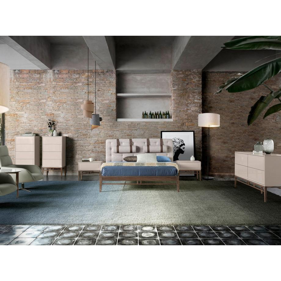 ANGEL CERDA Anrichte in Beige und Nussbaumholz  