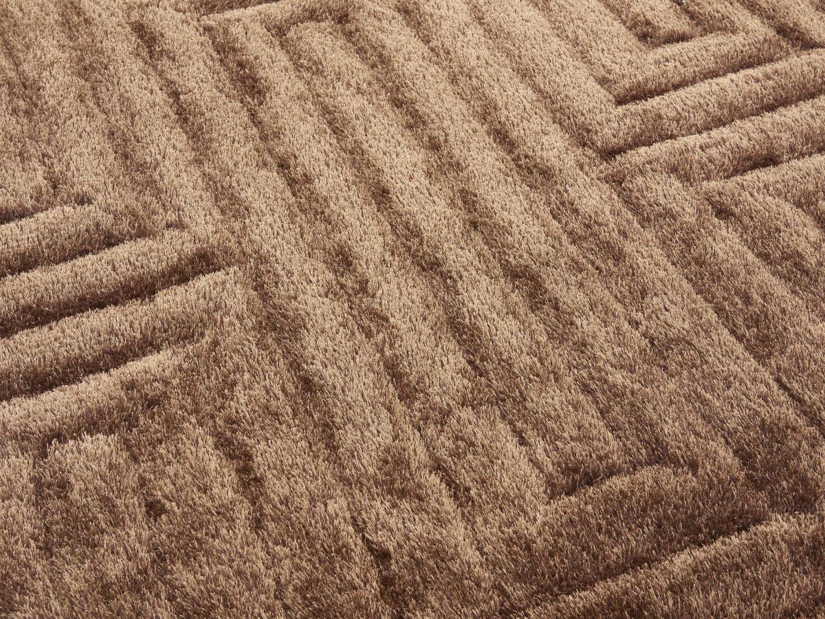 Vente-unique  Tapis shaggy en relief à poils longs - 160 x 230 cm - Marron - MAZE 