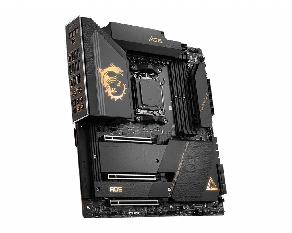 MSI  MEG X670E ACE scheda madre AMD X670 Presa di corrente AM5 ATX esteso 