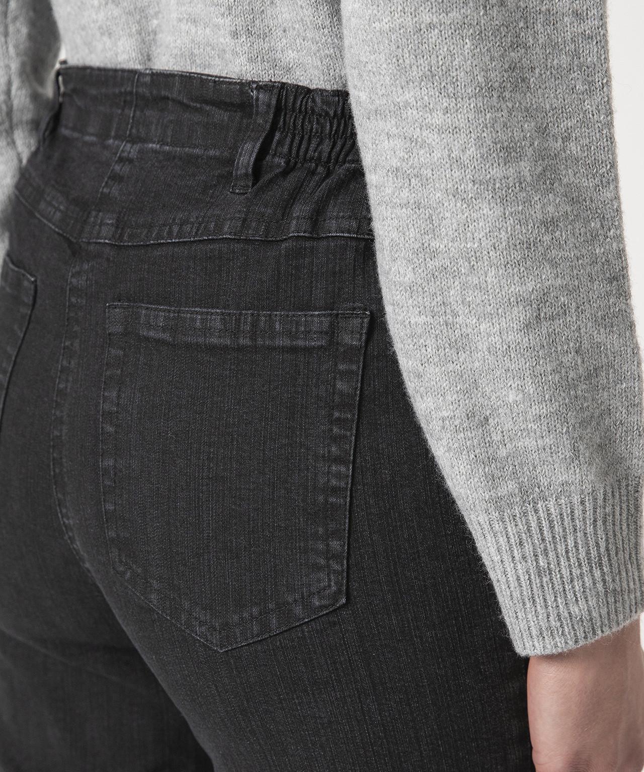 Damart  5-Pocket-Jeans in 2 Körpergrößen. 