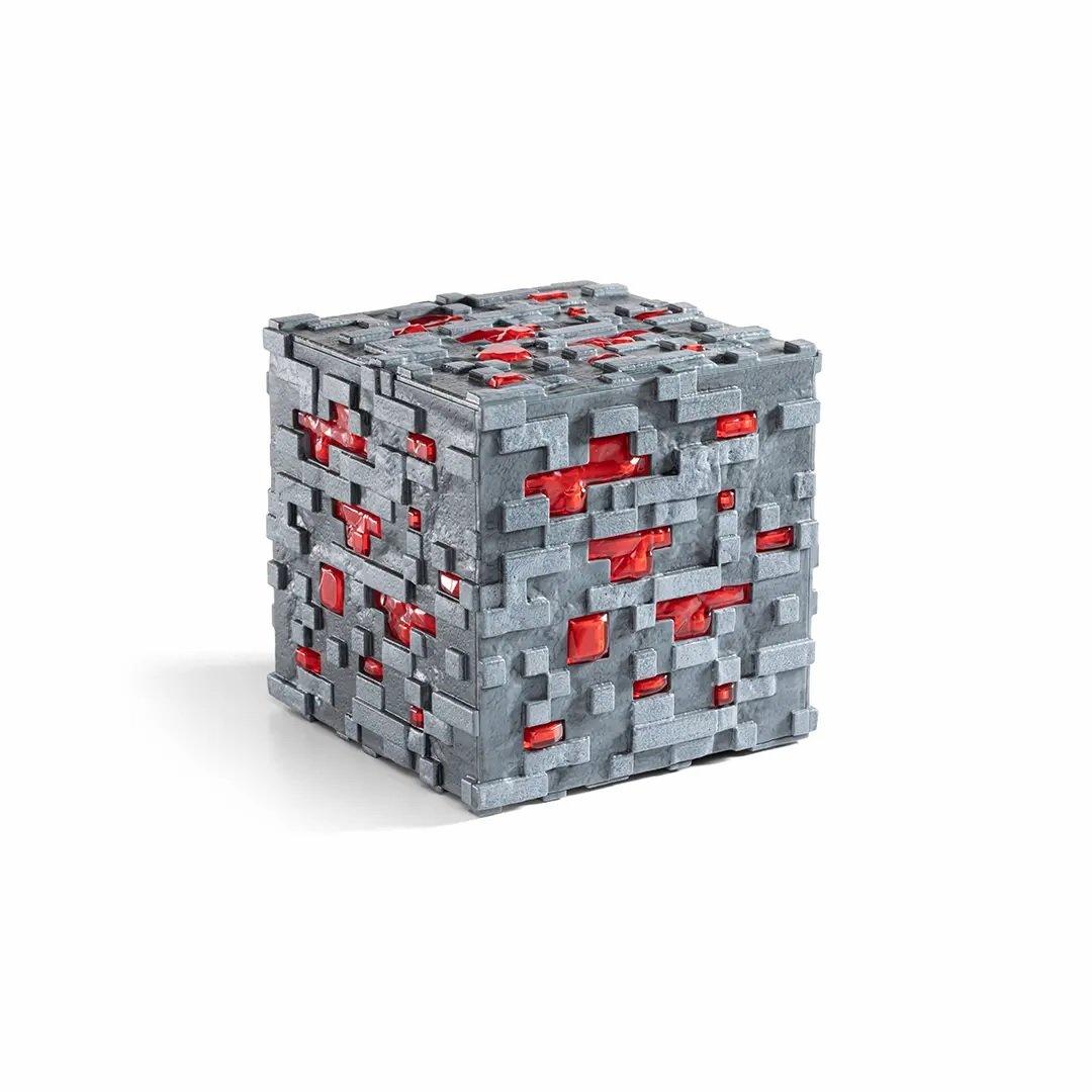 Noble Collection  Replica - Minecraft - Luminous redstone ore 