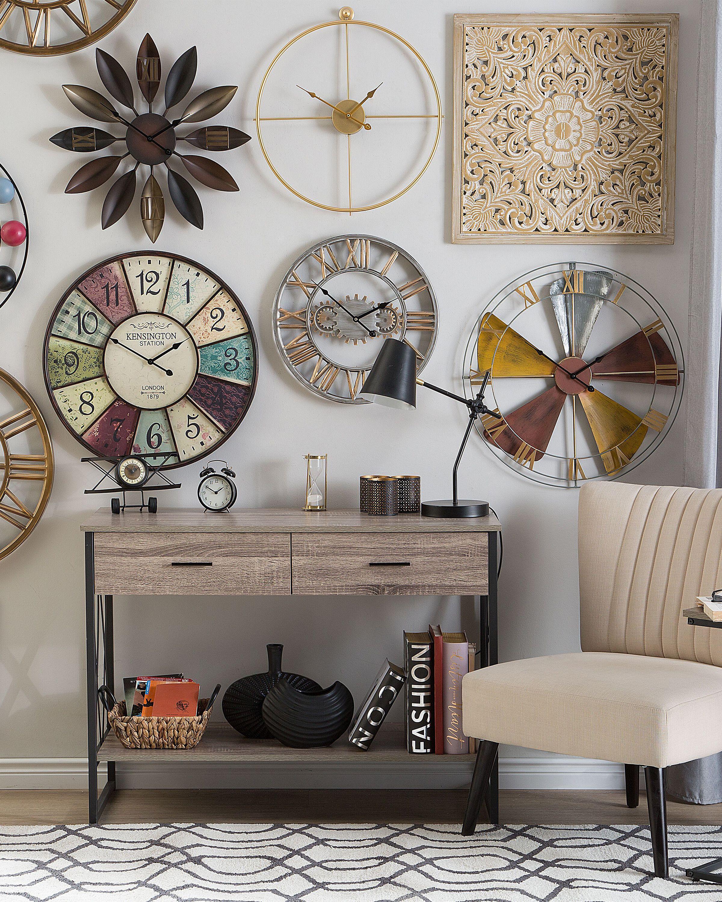 Beliani Wanduhr aus Eisen Modern ZUCHWIL  