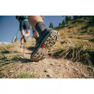 Chaussures imperméables de randonnée montagne - MH100 Mid Noir