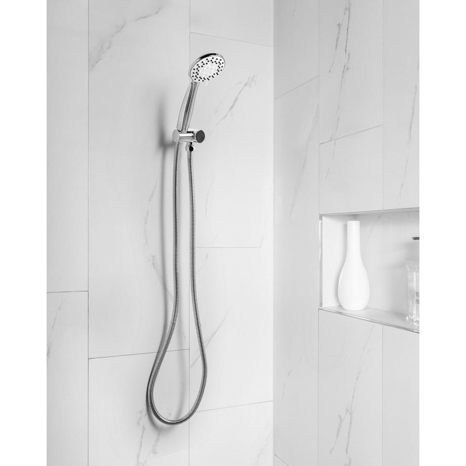 Beliani Kit de pommeau de douche avec tuyau flexible en ABS (matière synthétique durable) Traditionnel MACAY  