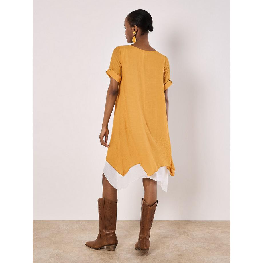 APRICOT Schimmerndes Kleid mit umgeschlagenen Ärmeln  