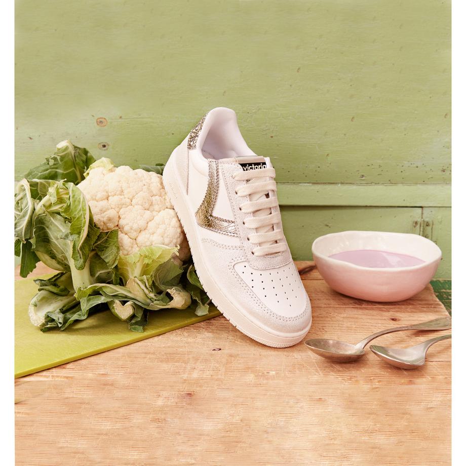 Victoria Madrid Craquelé und Metallic Sneakers  