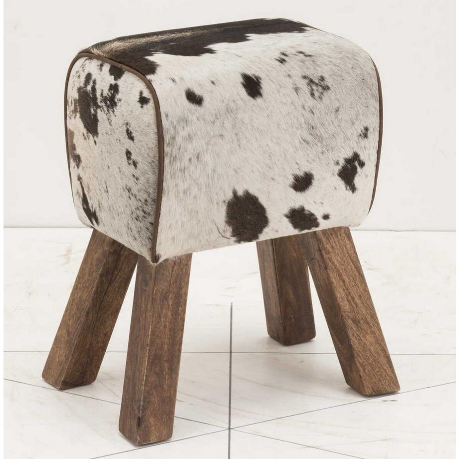 Hocker mit Holzbeinen