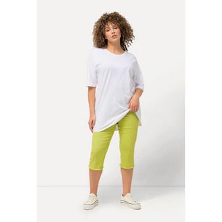 Ulla Popken  Pantaloni Capri a 7/8 modello Sienna in tessuto elasticizzato con orli sfrangiati e taglio della gamba aderente 