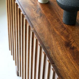 Tikamoon Sideboard aus massivem Mangoholz Milo  