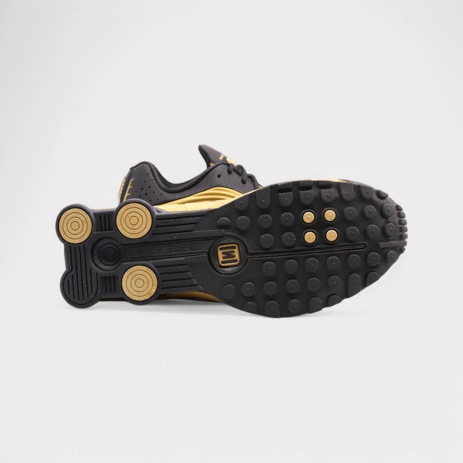 NIKE  Shox R4 - Black Gold 