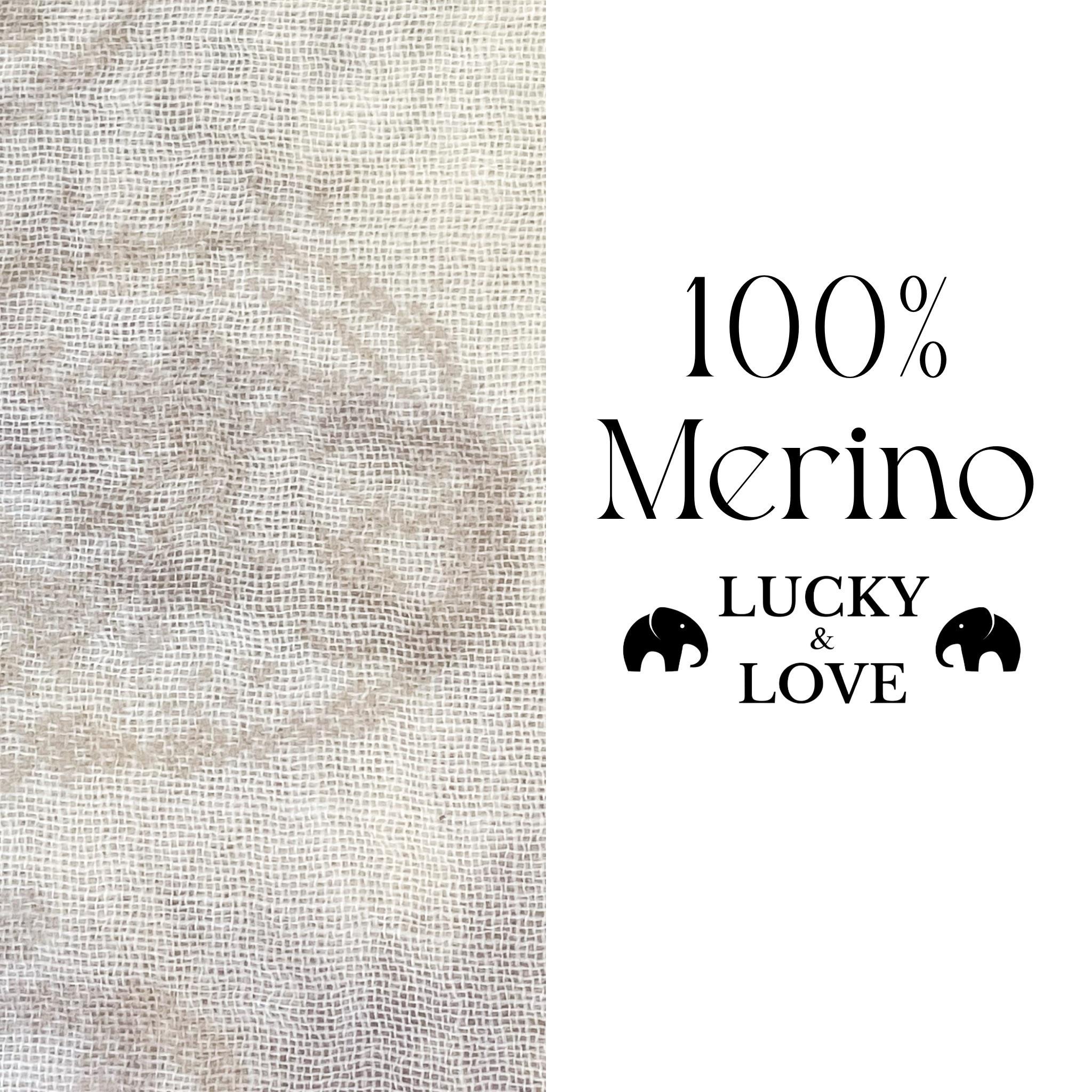 LUCKY & LOVE Tanishka Merino Schal  