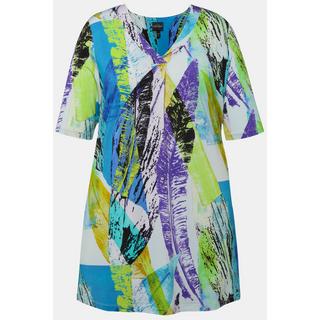 Ulla Popken  T-shirt en tissu fluide slinky, avec plis fantaisie. Col V et manches courtes. Ligne A 