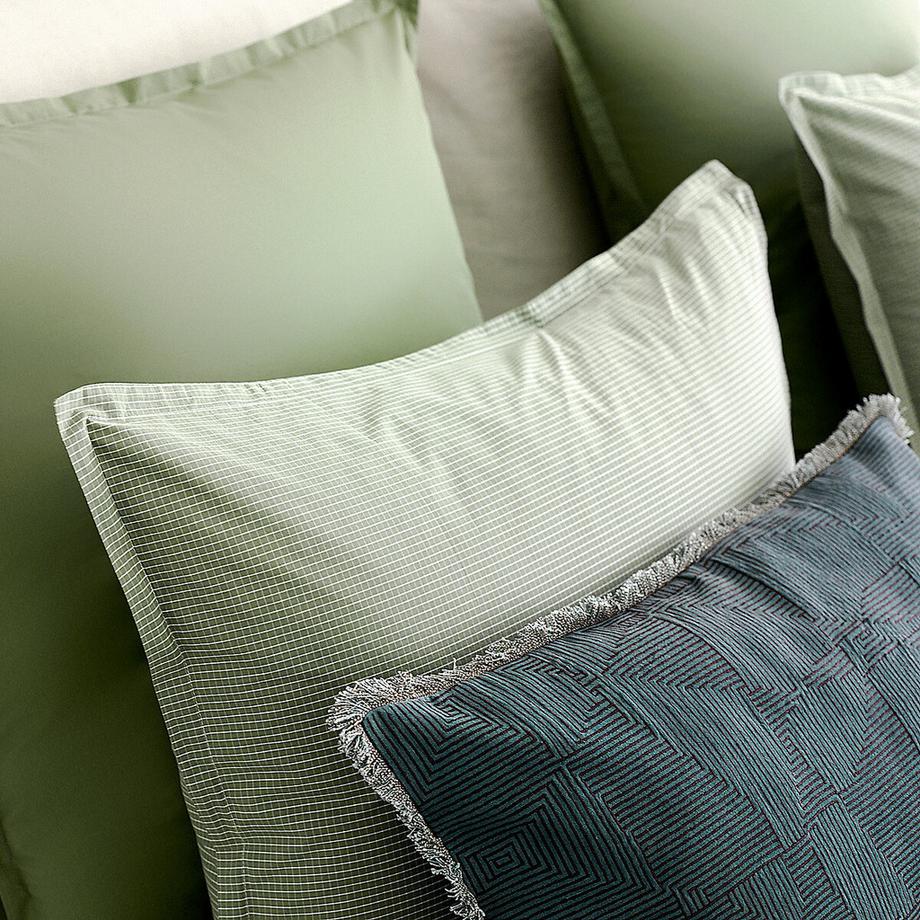 AM.PM Housse de coussin brodée en lin et coton  