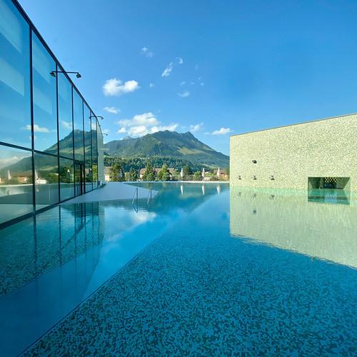 Image of Spa, 75-minütige Behandlung Und Essen In Den Gruyère-bädern In Charmey (für 2 Personen) Unisex